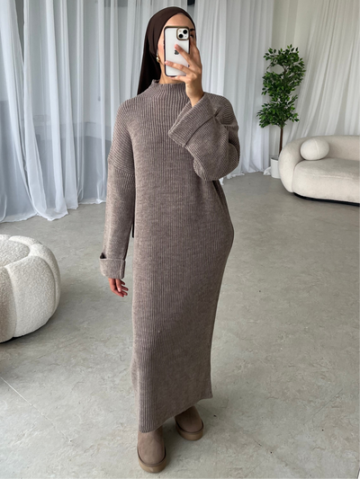 Stone maxi knitted dress