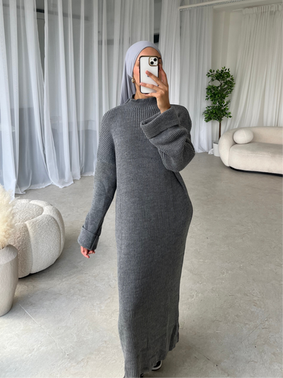 Grey knitted maxi dress