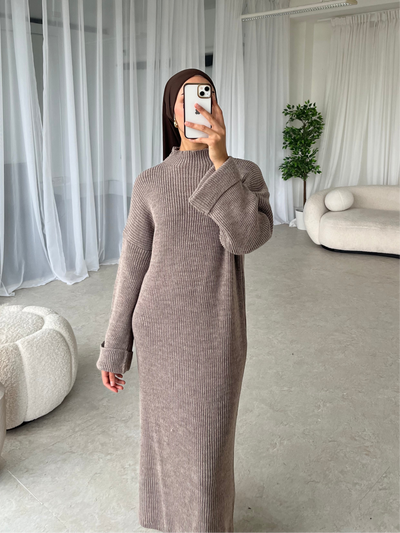 Stone maxi knitted dress