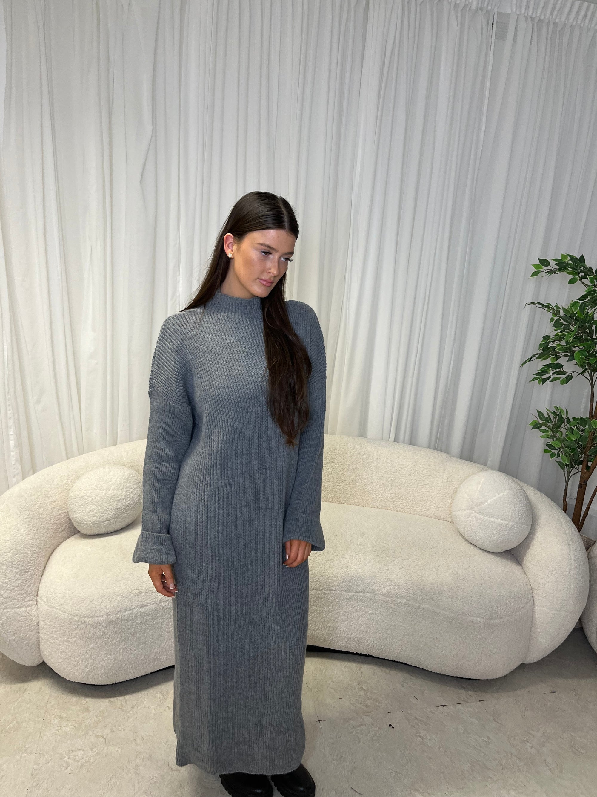 Grey knitted maxi dress