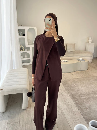 Brown sleeveless blazer and trouser set (TALL)