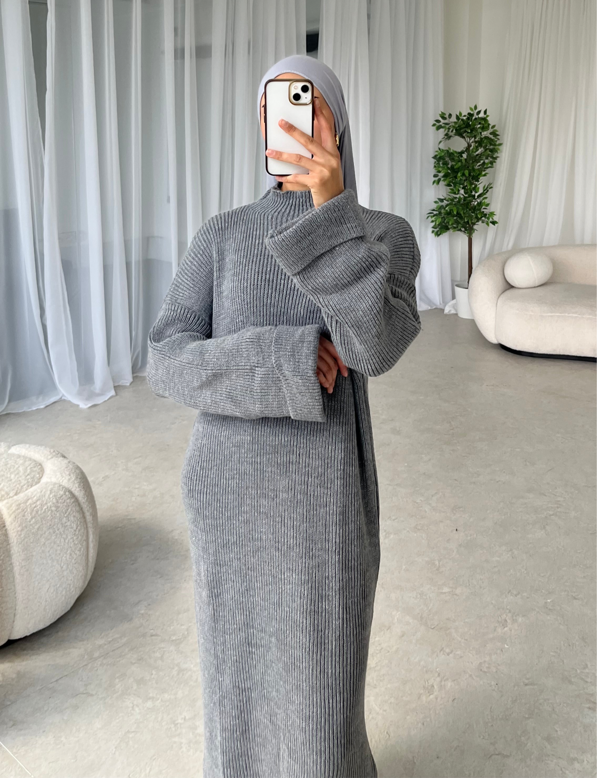 Grey knitted maxi dress