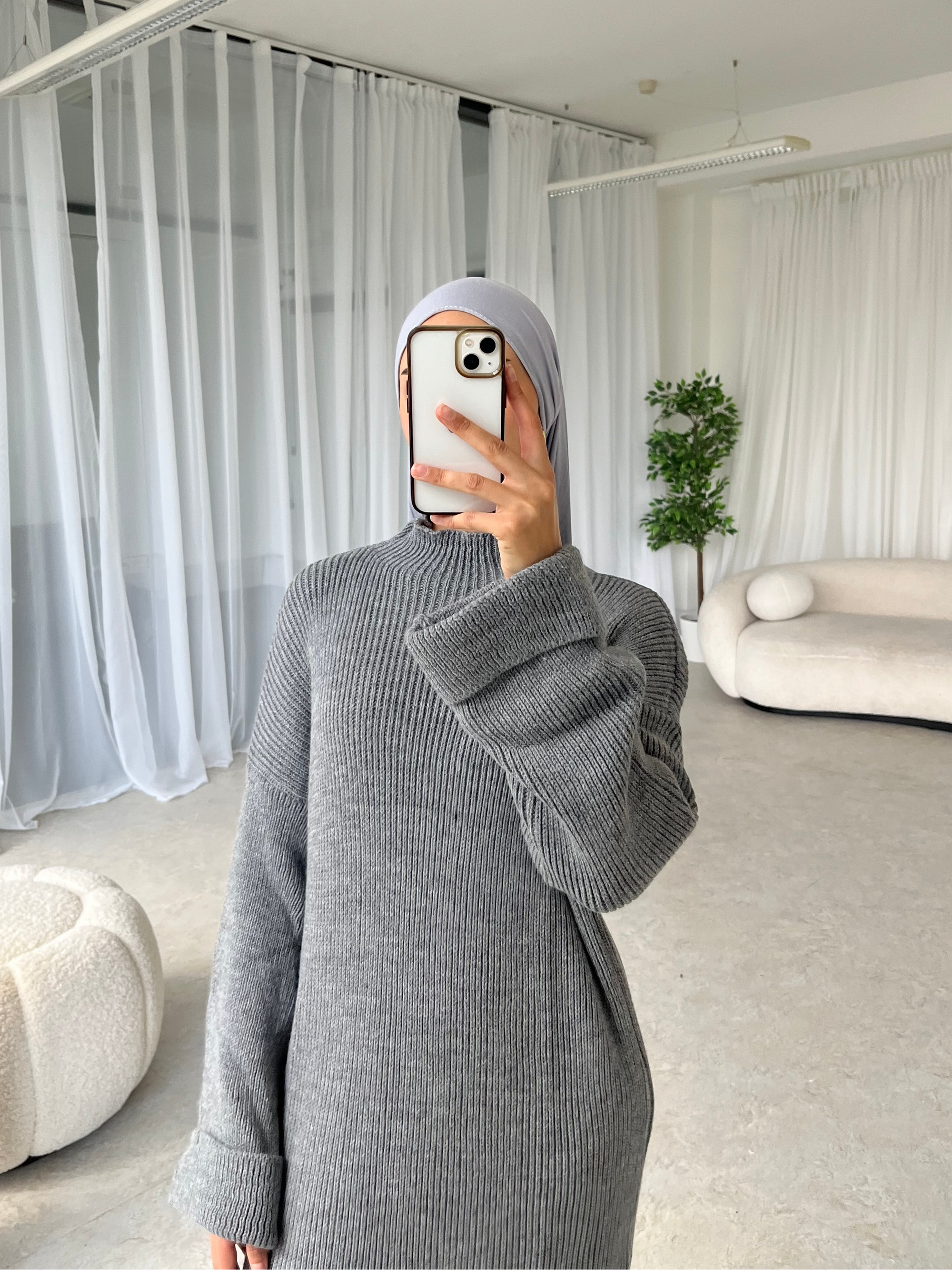 Grey knitted maxi dress