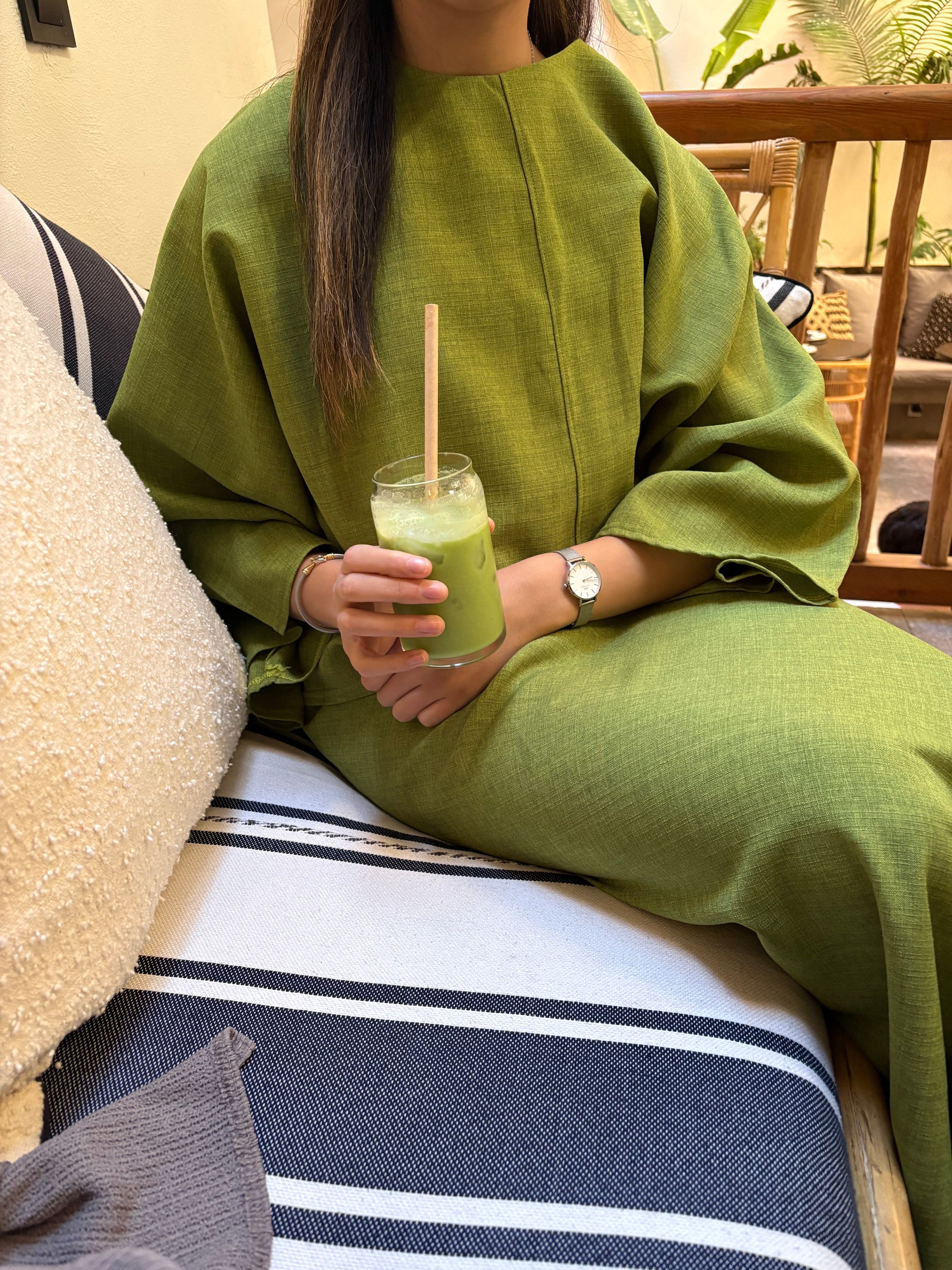 Cape top and skirt set olive