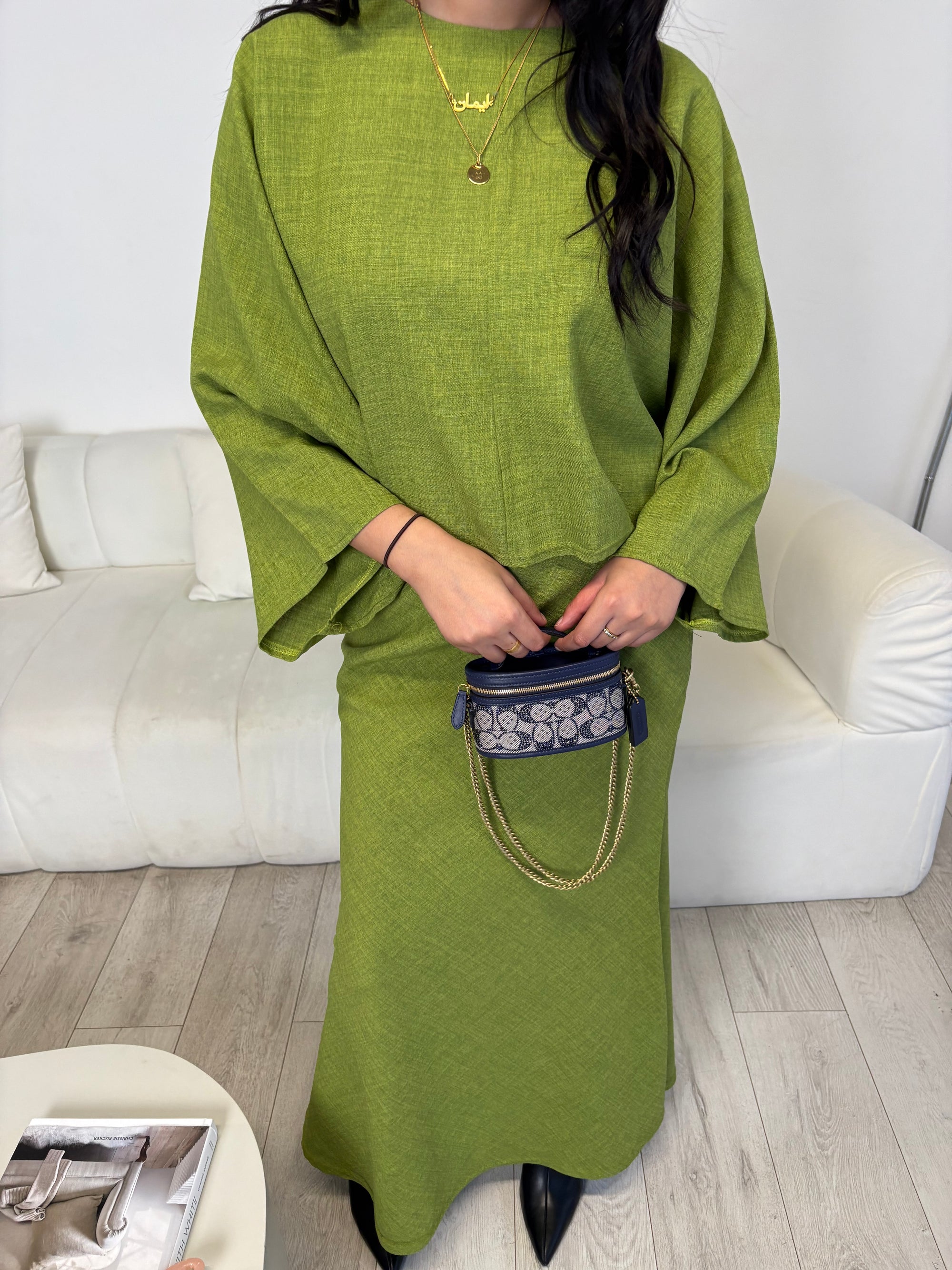 Cape top and skirt set olive