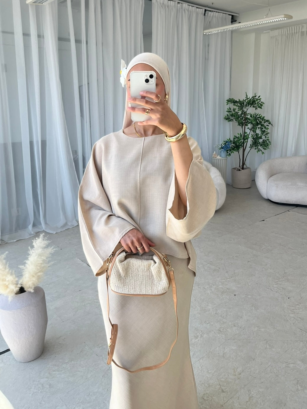 Cape top and skirt set beige