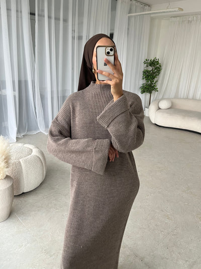 Stone maxi knitted dress