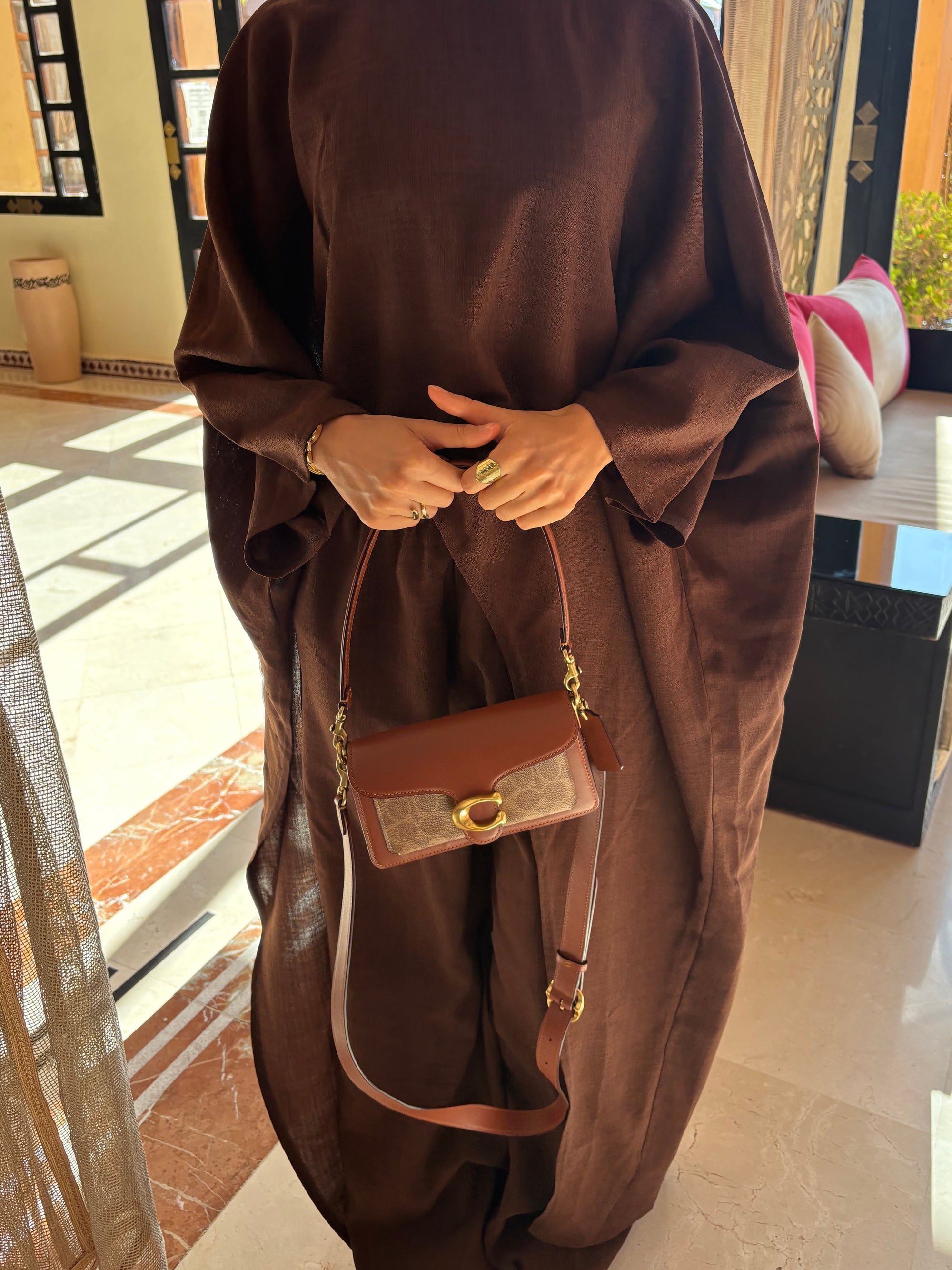 Brown assymetrical set