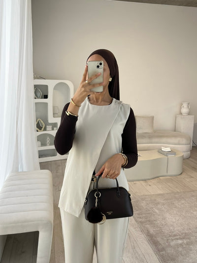Beige sleeveless blazer and trouser set (TALL)