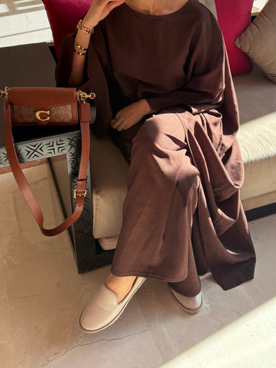 Brown assymetrical set