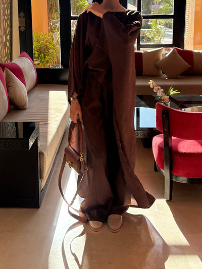 Brown assymetrical set